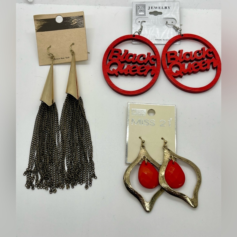 Lot x 3 earring lot Red “Black Queen”, gold burnt orange chandelier and tassel